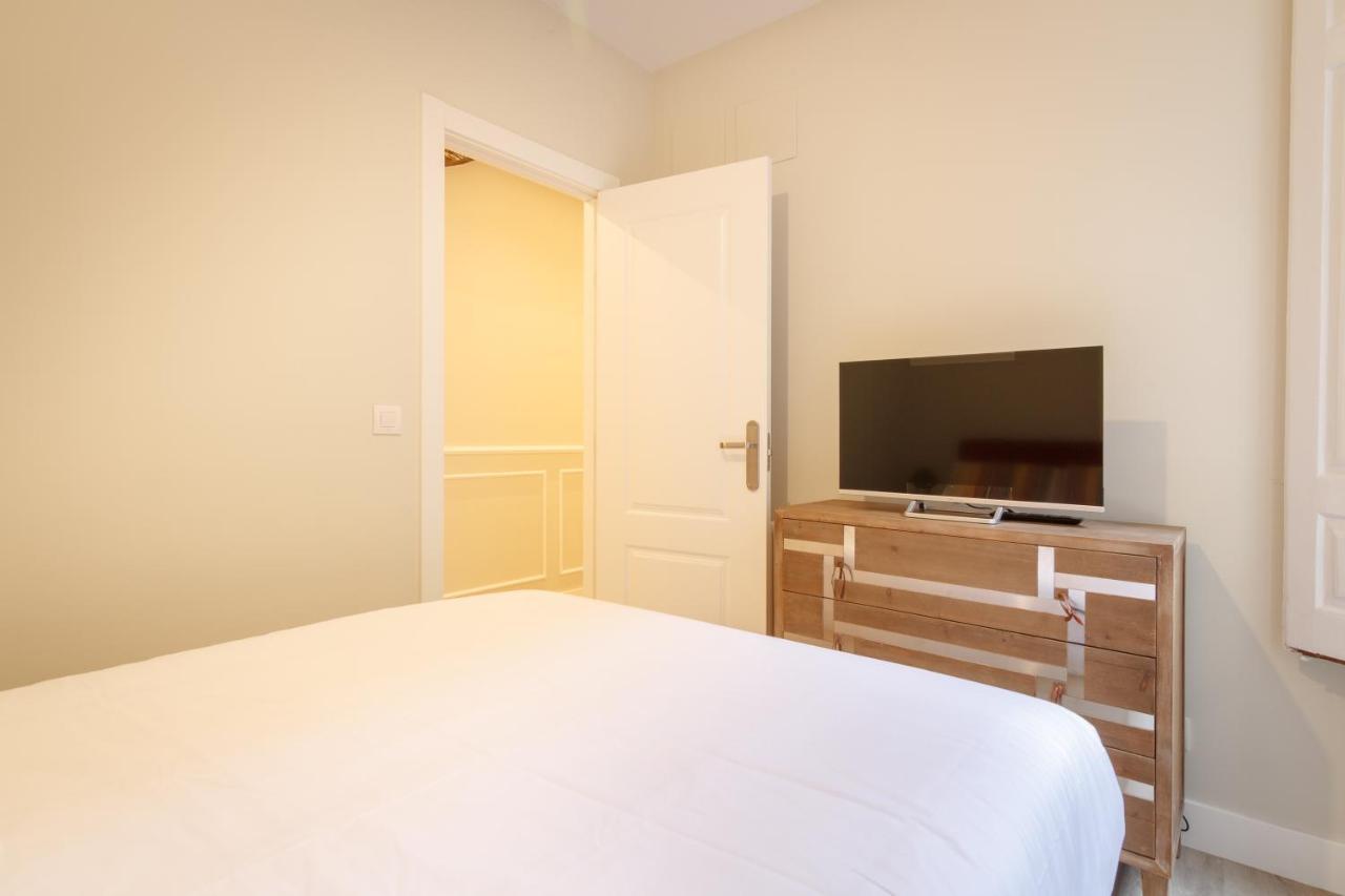 Paseo Del Arenal En El Casco Viejo Apartment Билбао Екстериор снимка