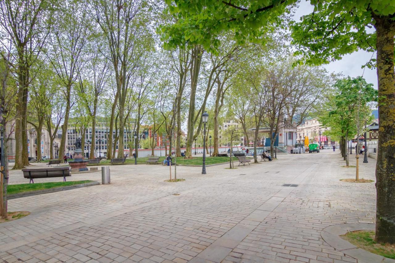 Paseo Del Arenal En El Casco Viejo Apartment Билбао Екстериор снимка
